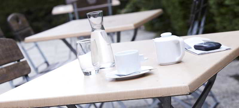 Brit Hotel Confort Dinan Taden