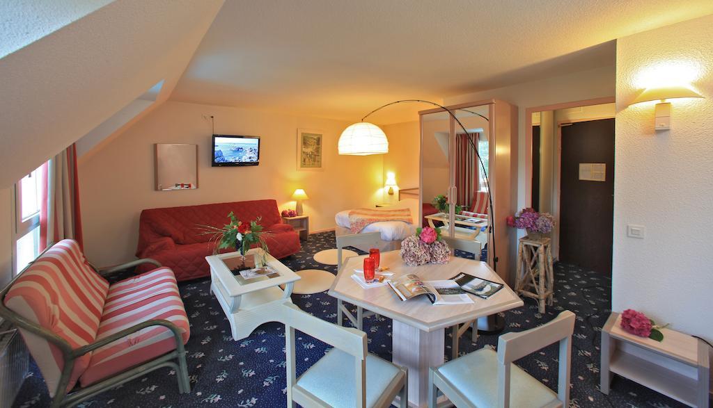 Aigue Marine Hotel
