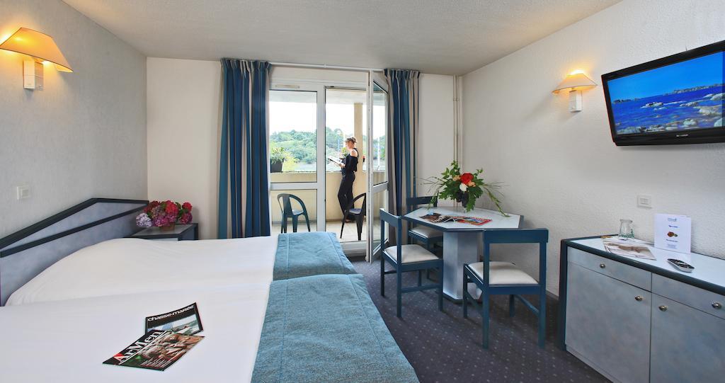 Aigue Marine Hotel