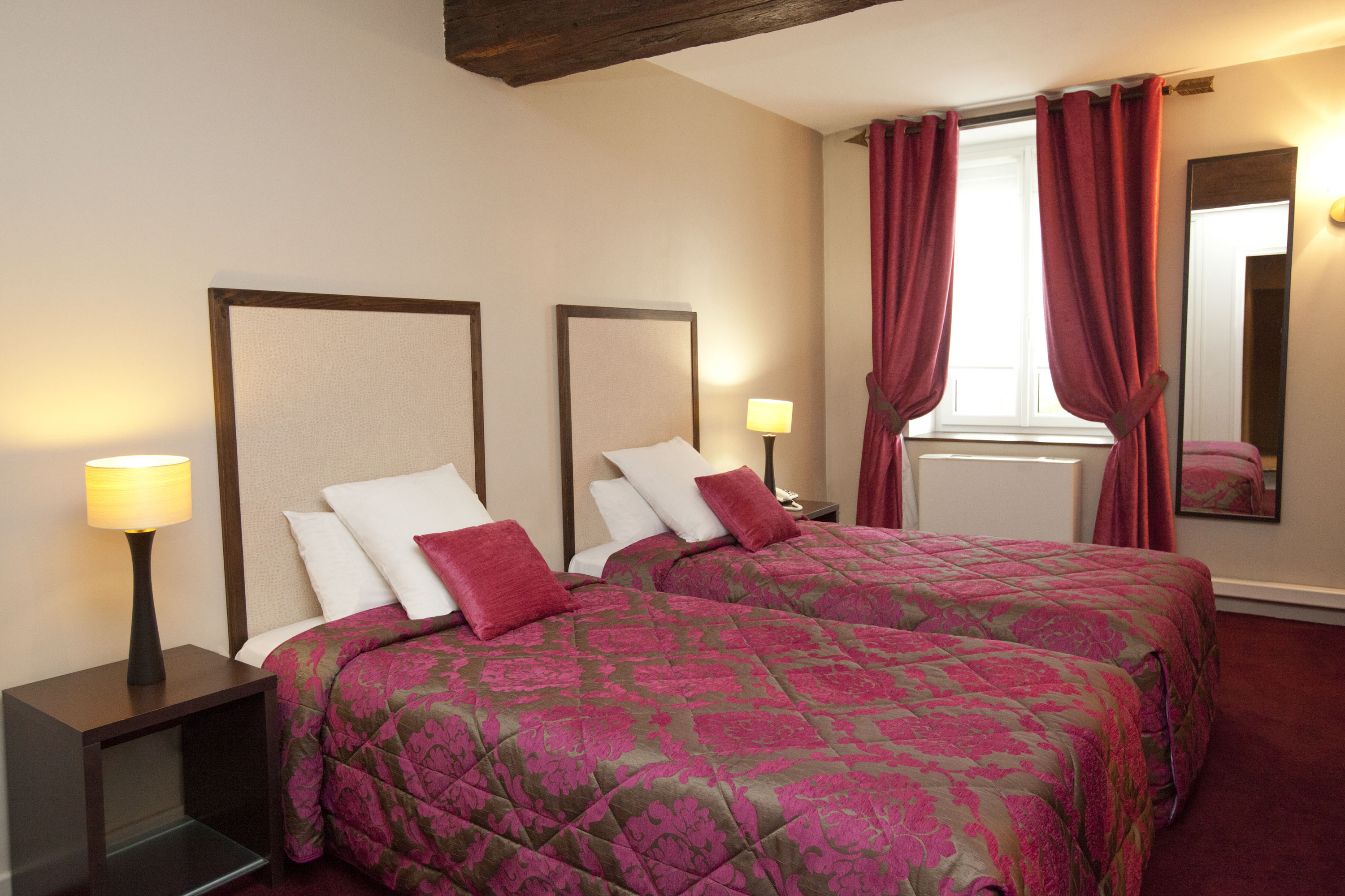 The Originals Boutique Hotel de la Paix, Beaune & Cour de la Paix