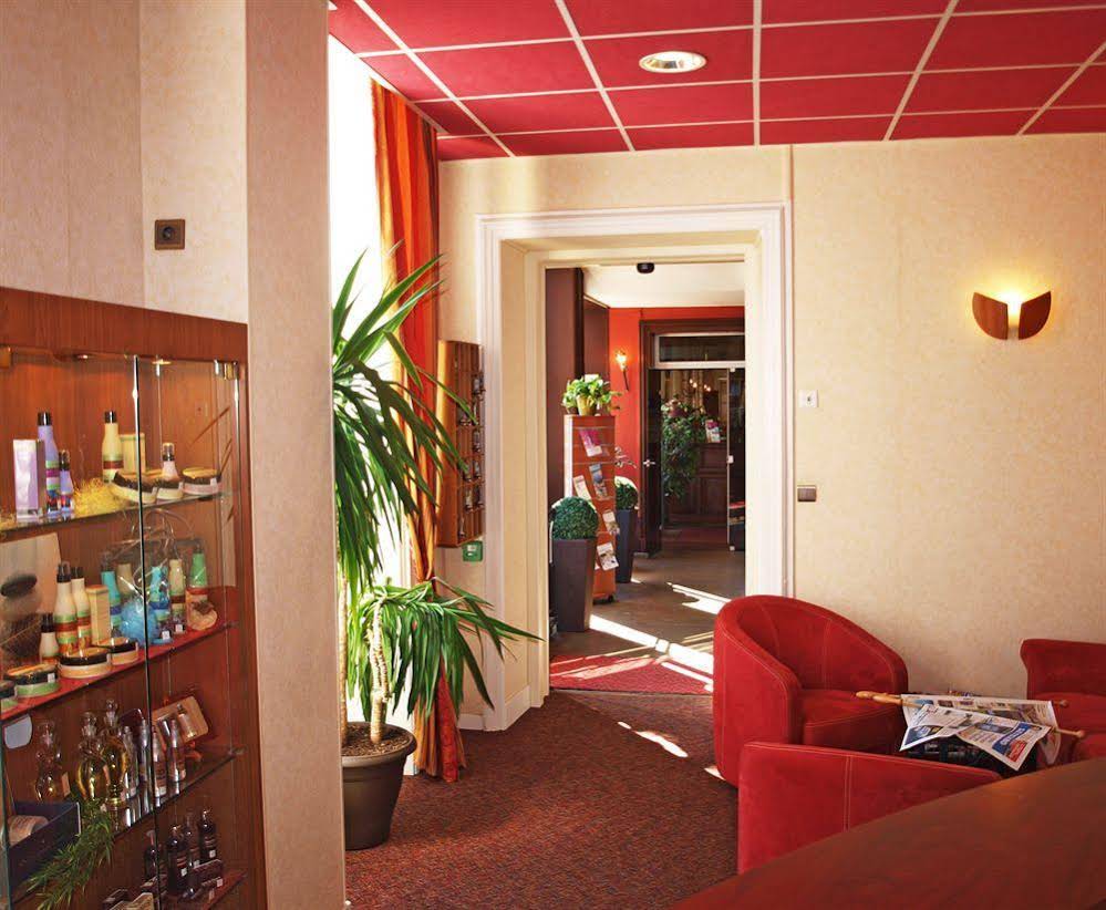 Grand Hotel