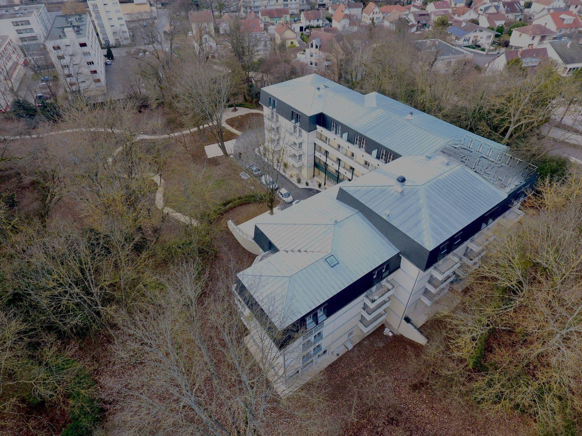 Home Médicis Les Petites Roches