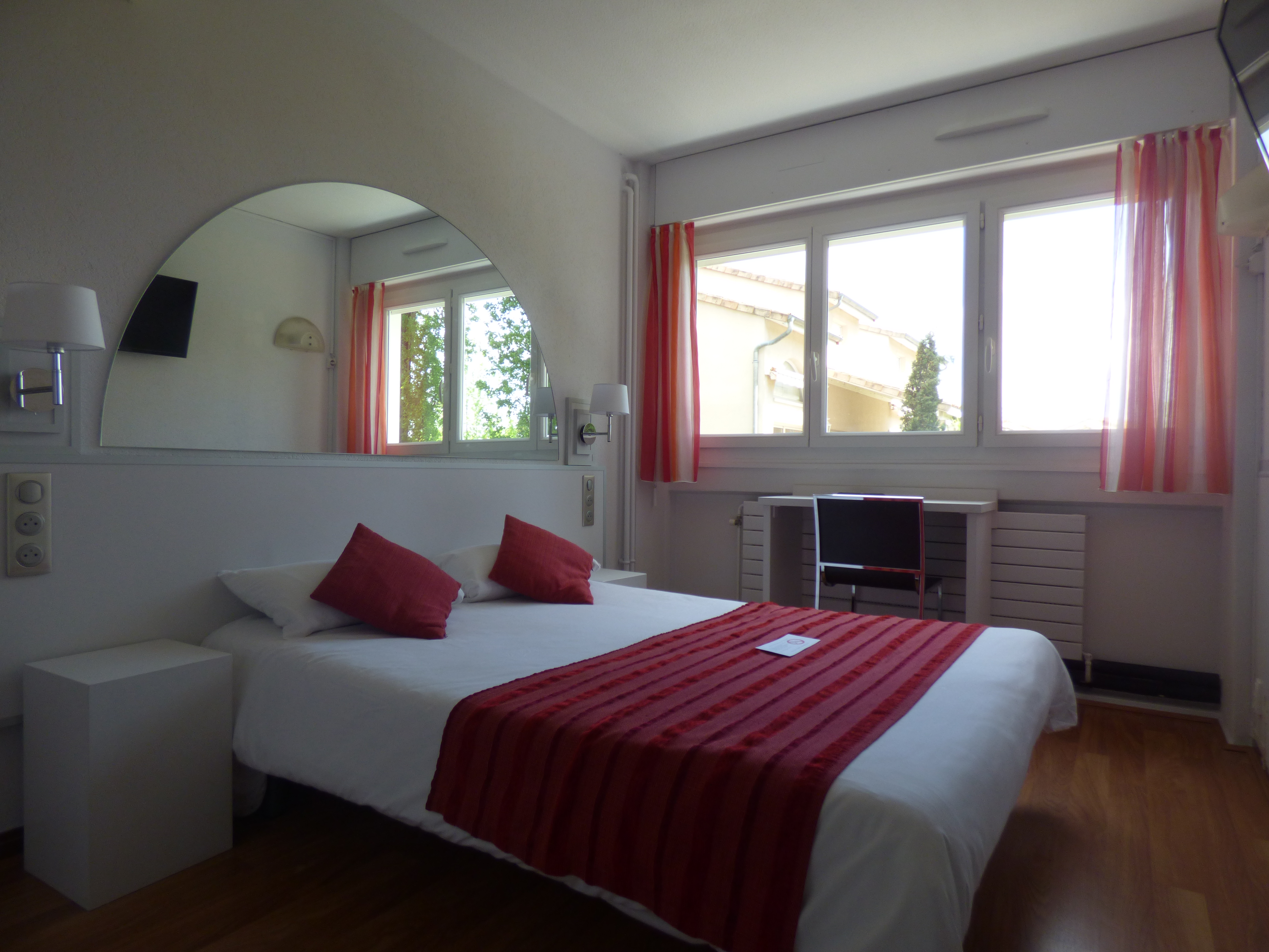 Hôtel Restaurant Escatel