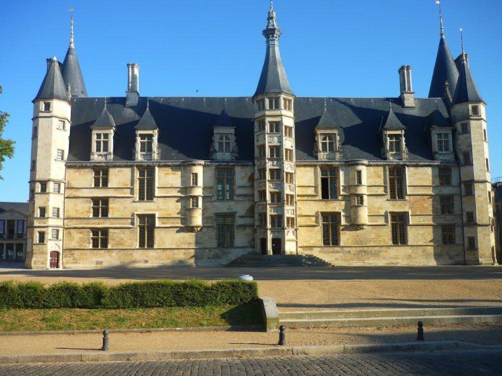 Hôtel de Clèves