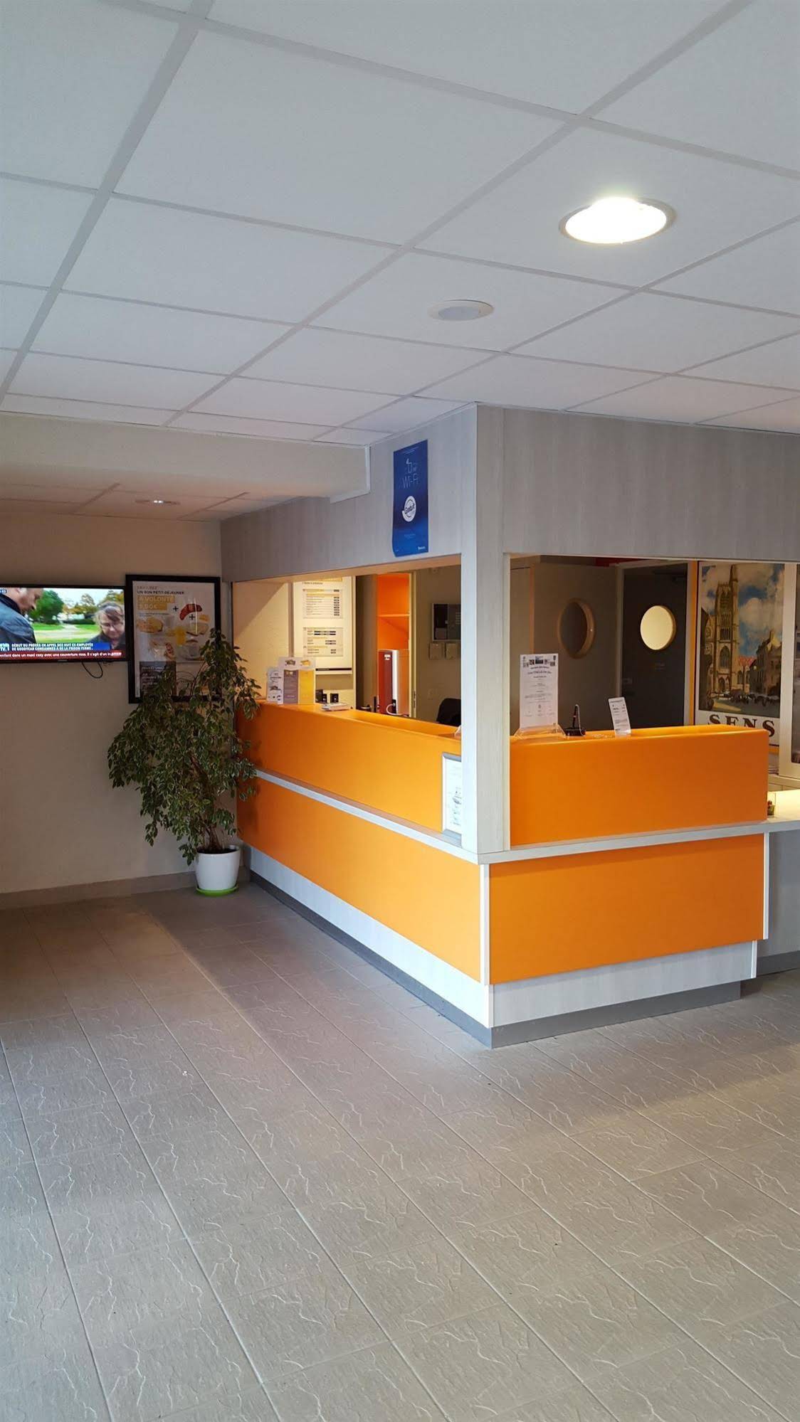 Premiere Classe Sens Nord - Saint Clément