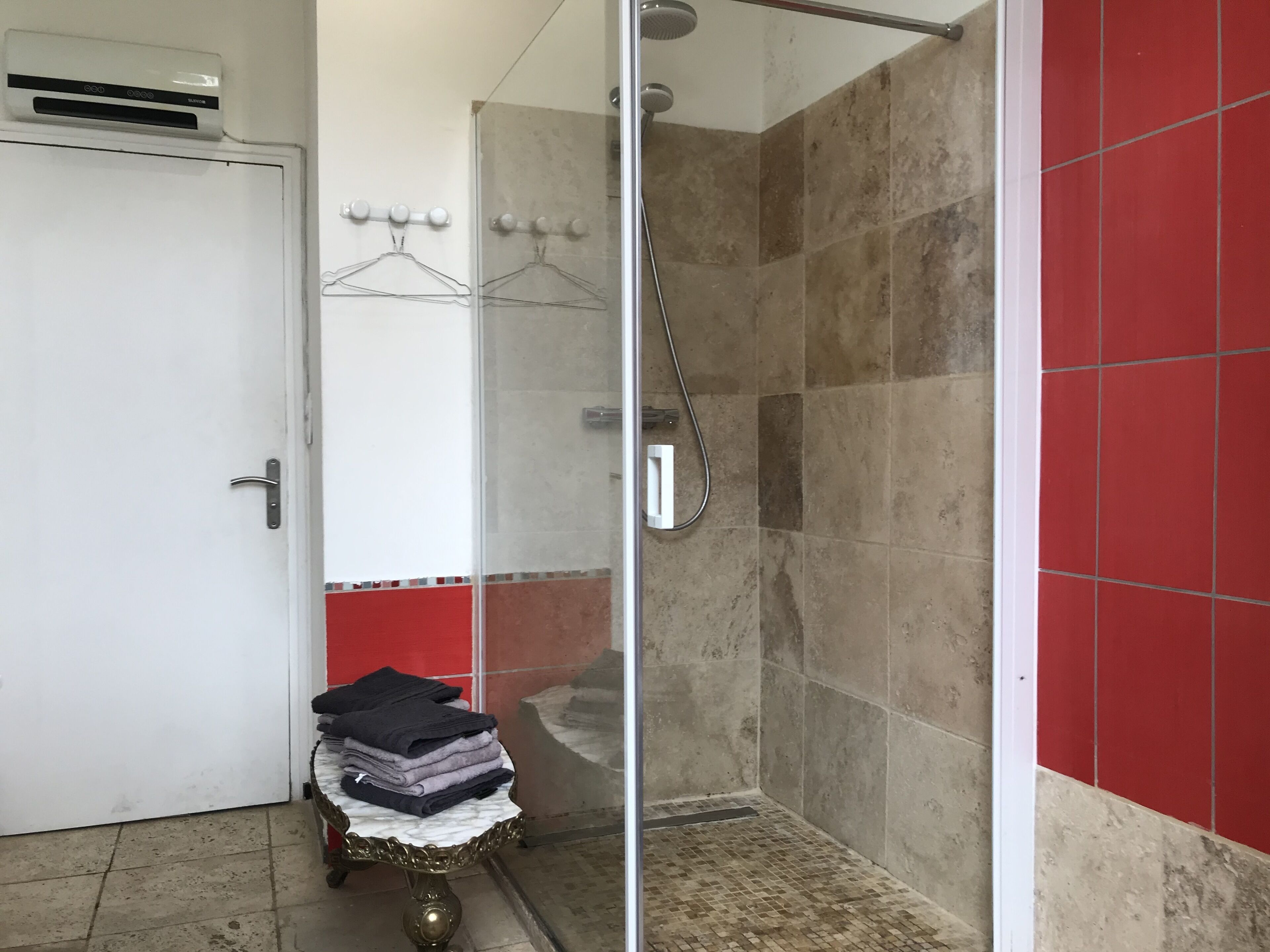 Hébergements le Camp D'auneau - La Belle Étoile