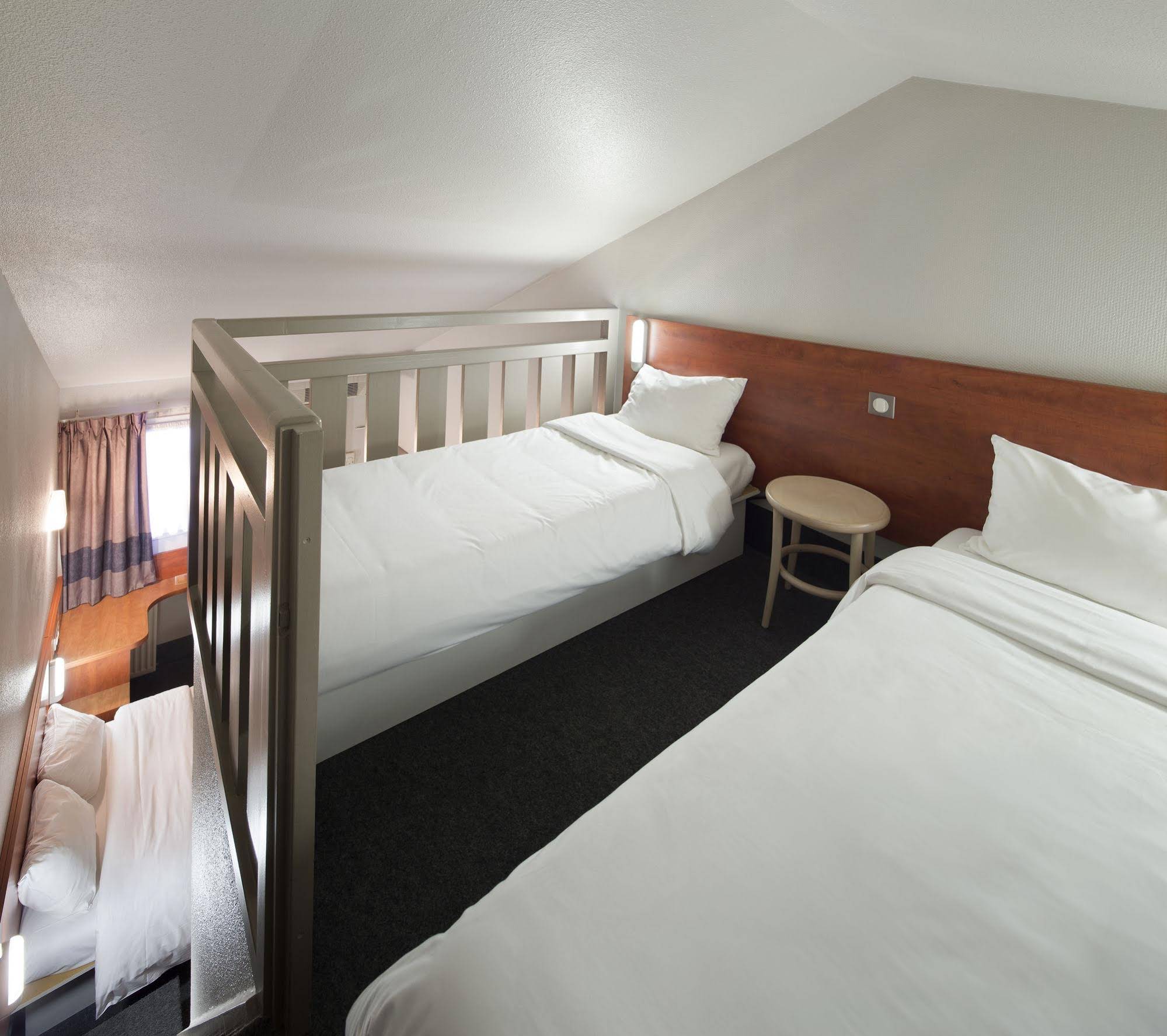 B&B Hotel Chartres Le Forum