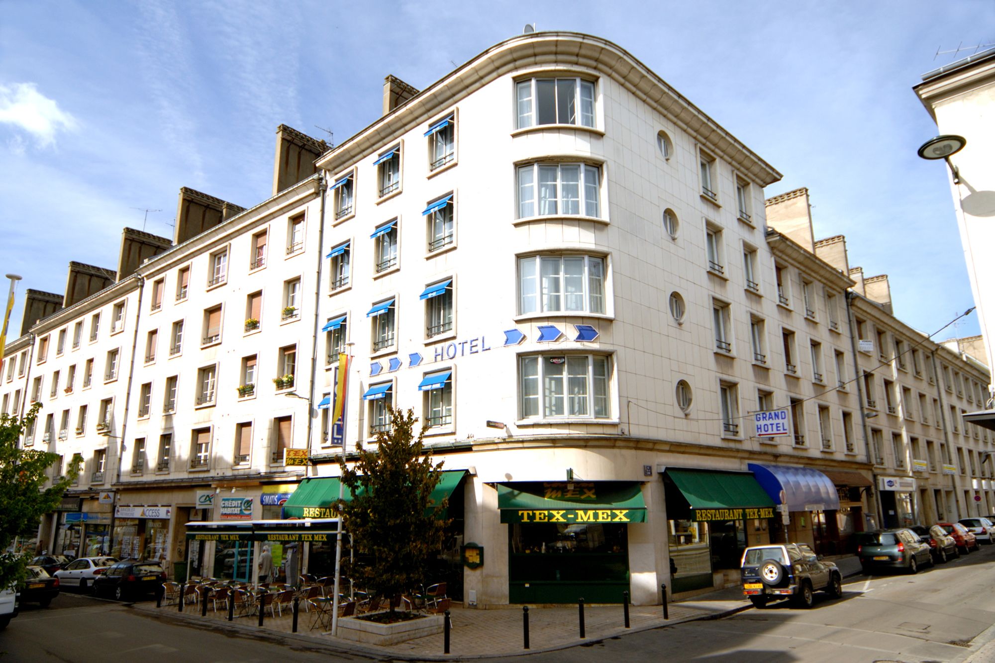 Urban Jungle. Hôtel Orléans