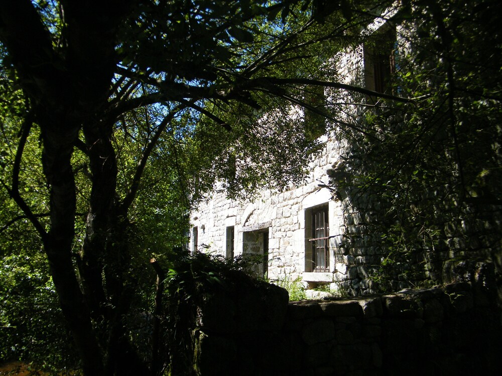 Le Moulin Du Chet