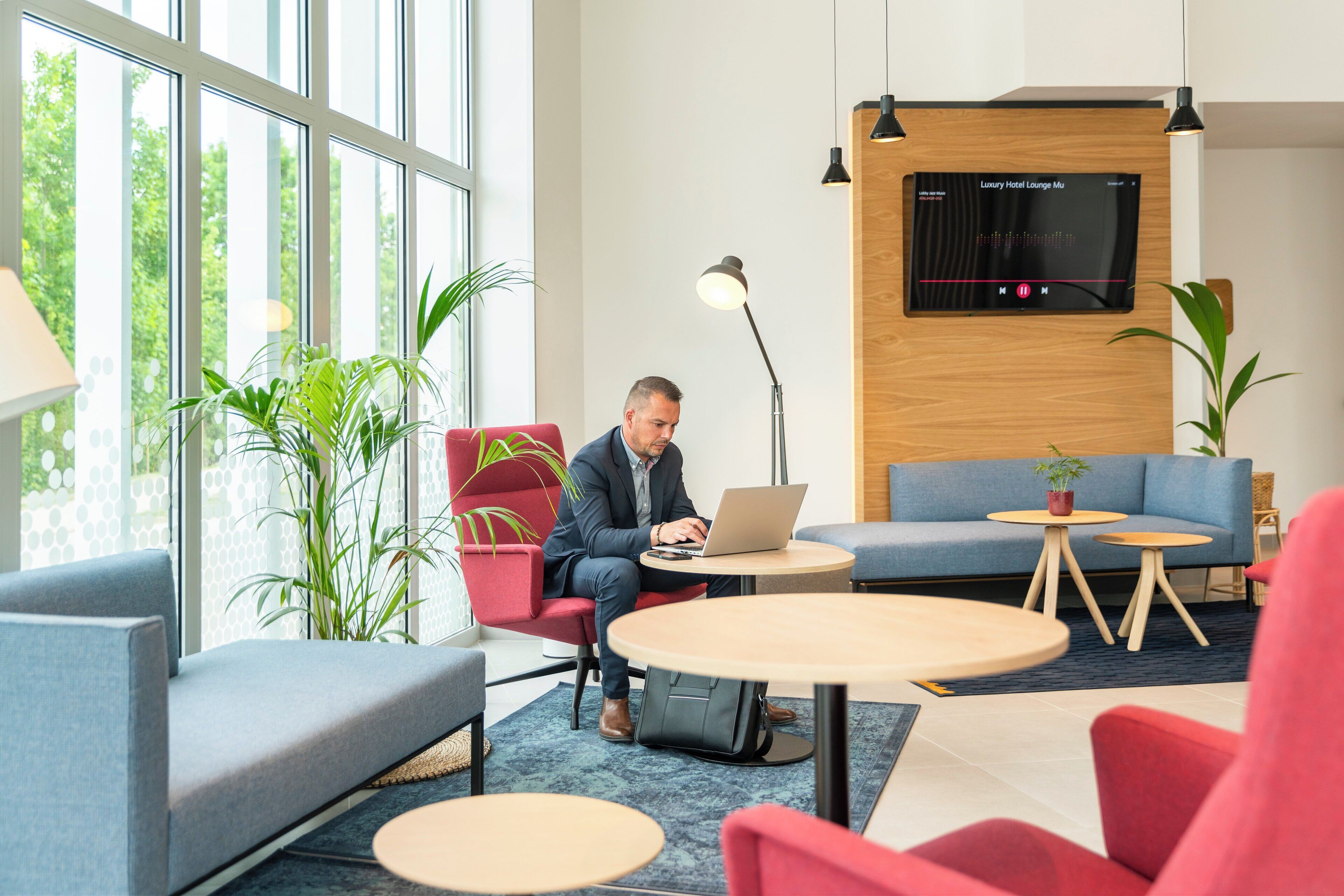 Holiday Inn Express and Suites Reims - Rives de Vesle