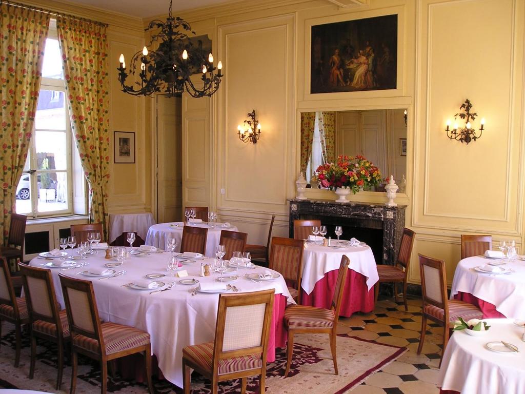 Chateau d'Etoges