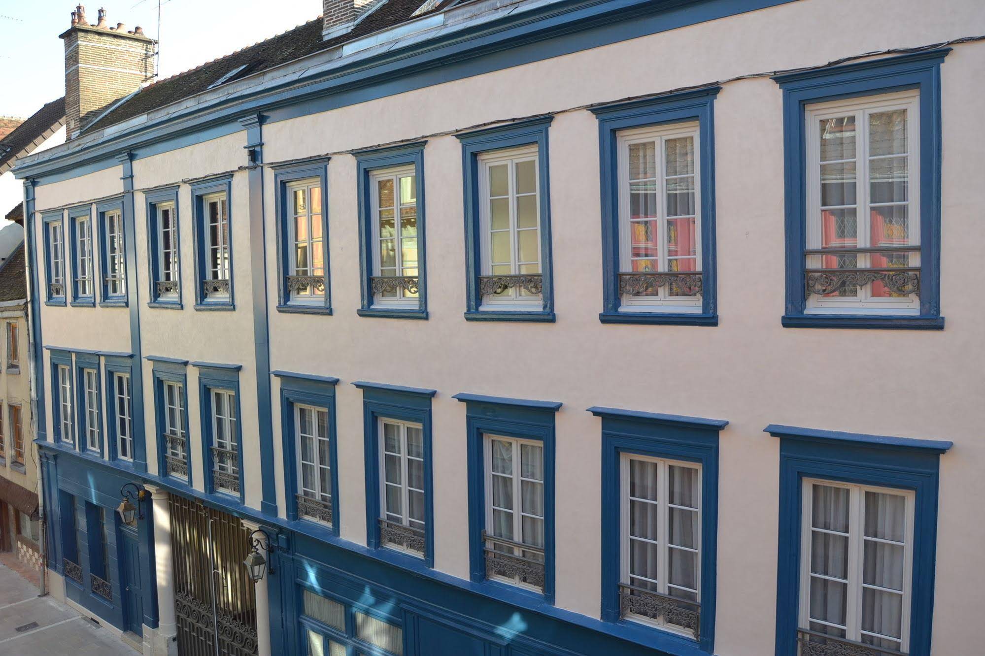 Brit Hotel Les Comtes de Champagne