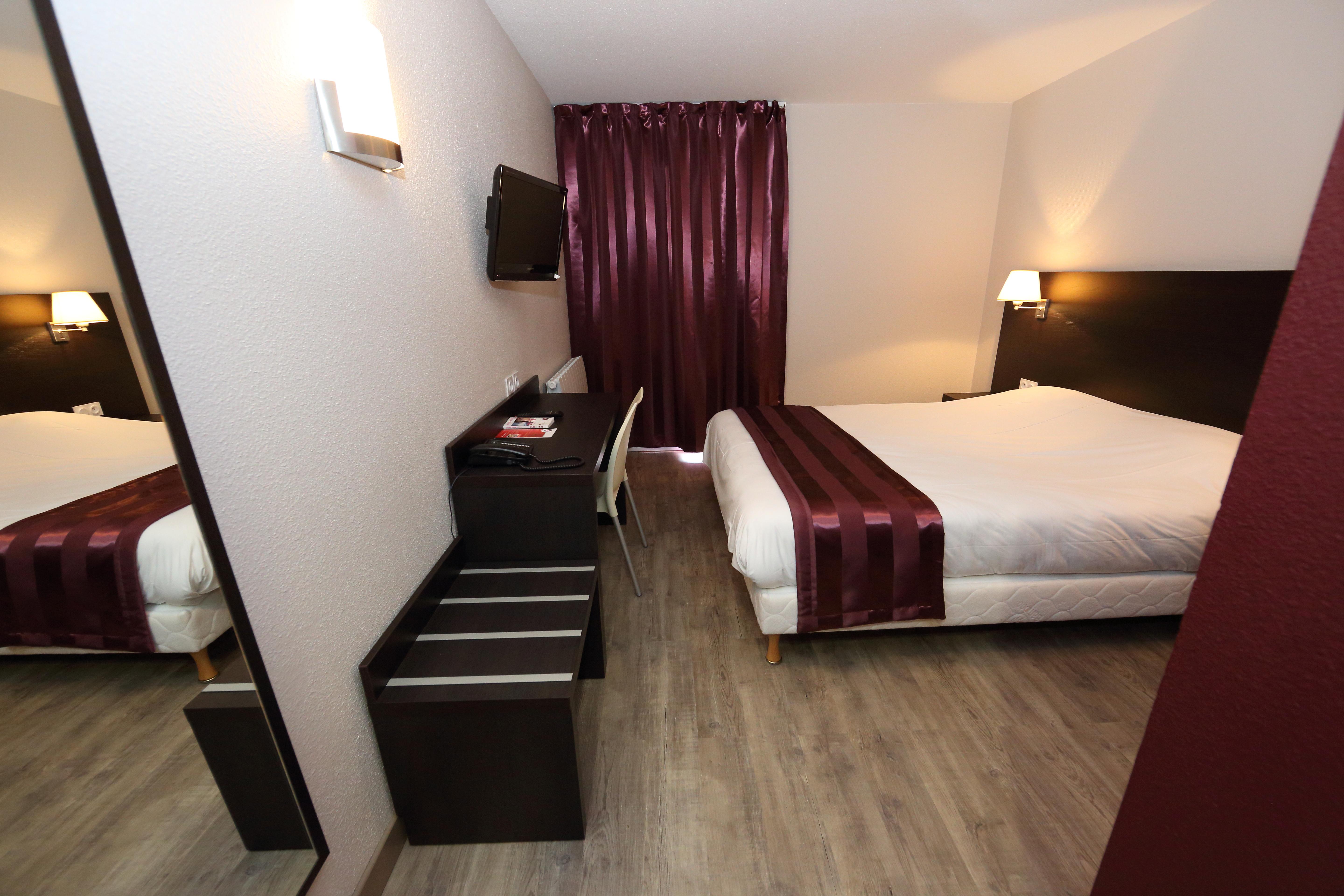 Hotel The Originals Belfort Sud Le Louisiane