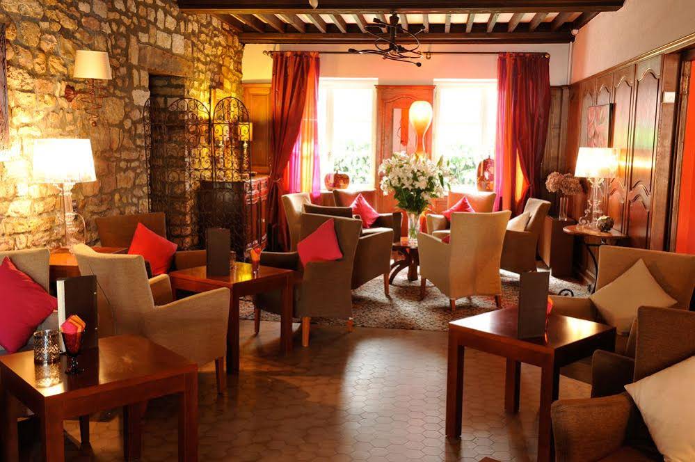 La Chaumiere