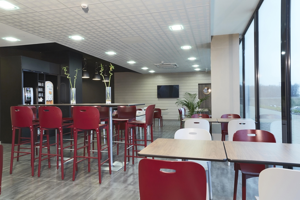 CAMPANILE BELFORT MONTBELIARD - La Jonxion