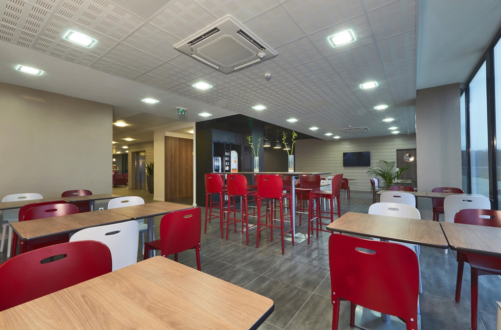 CAMPANILE BELFORT MONTBELIARD - La Jonxion