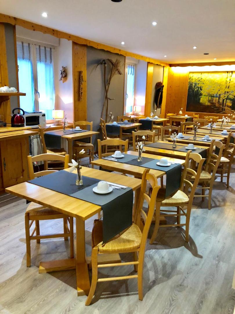 Hotel Les Montagnards