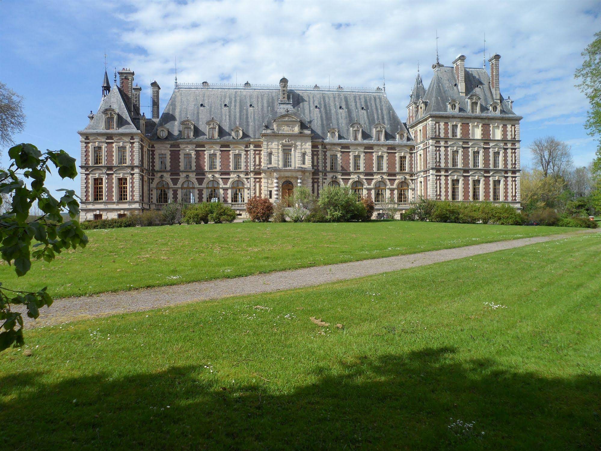 Chateau De Villersexel