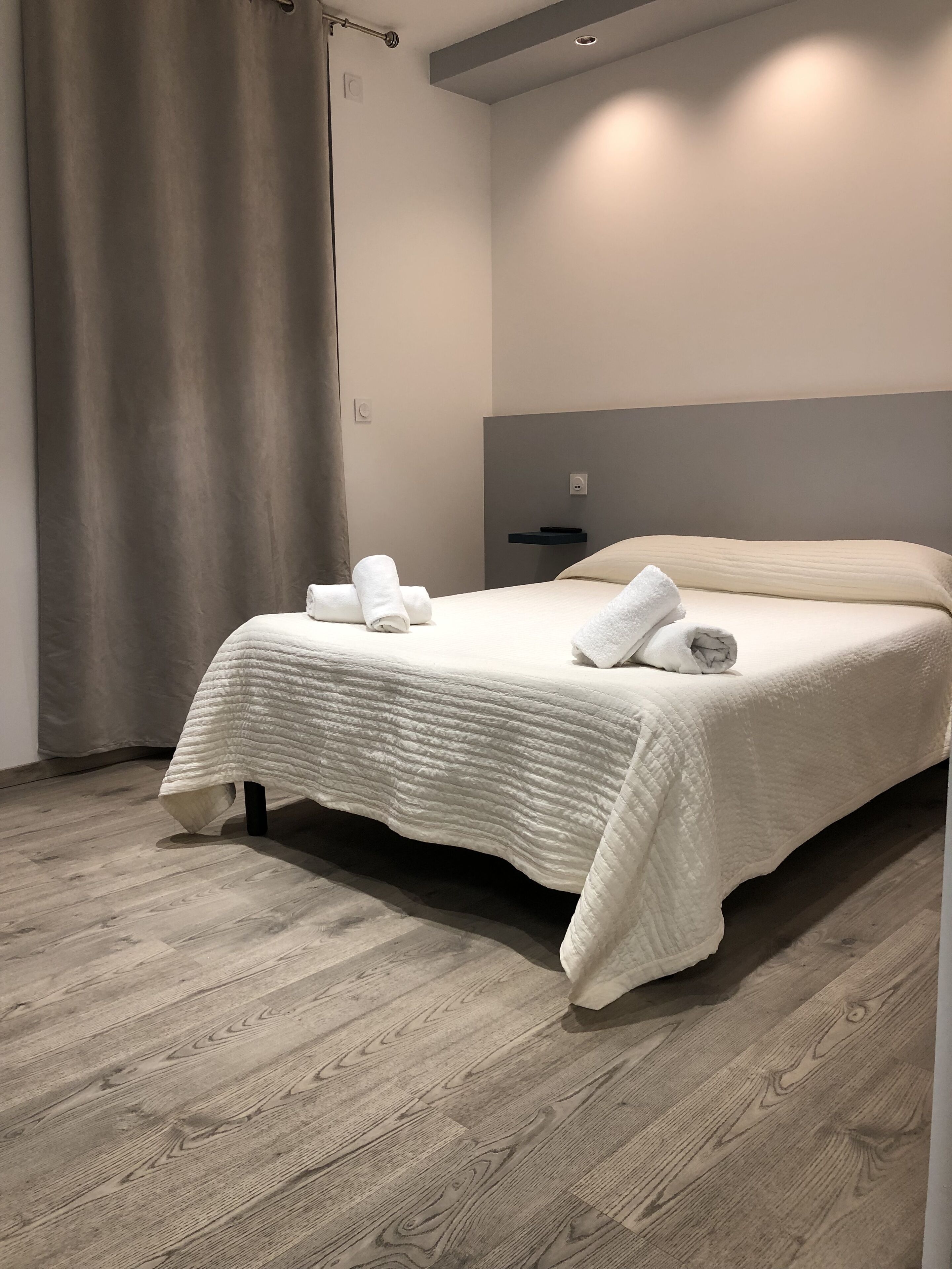 Le Dauphin Hotel & Restaurant