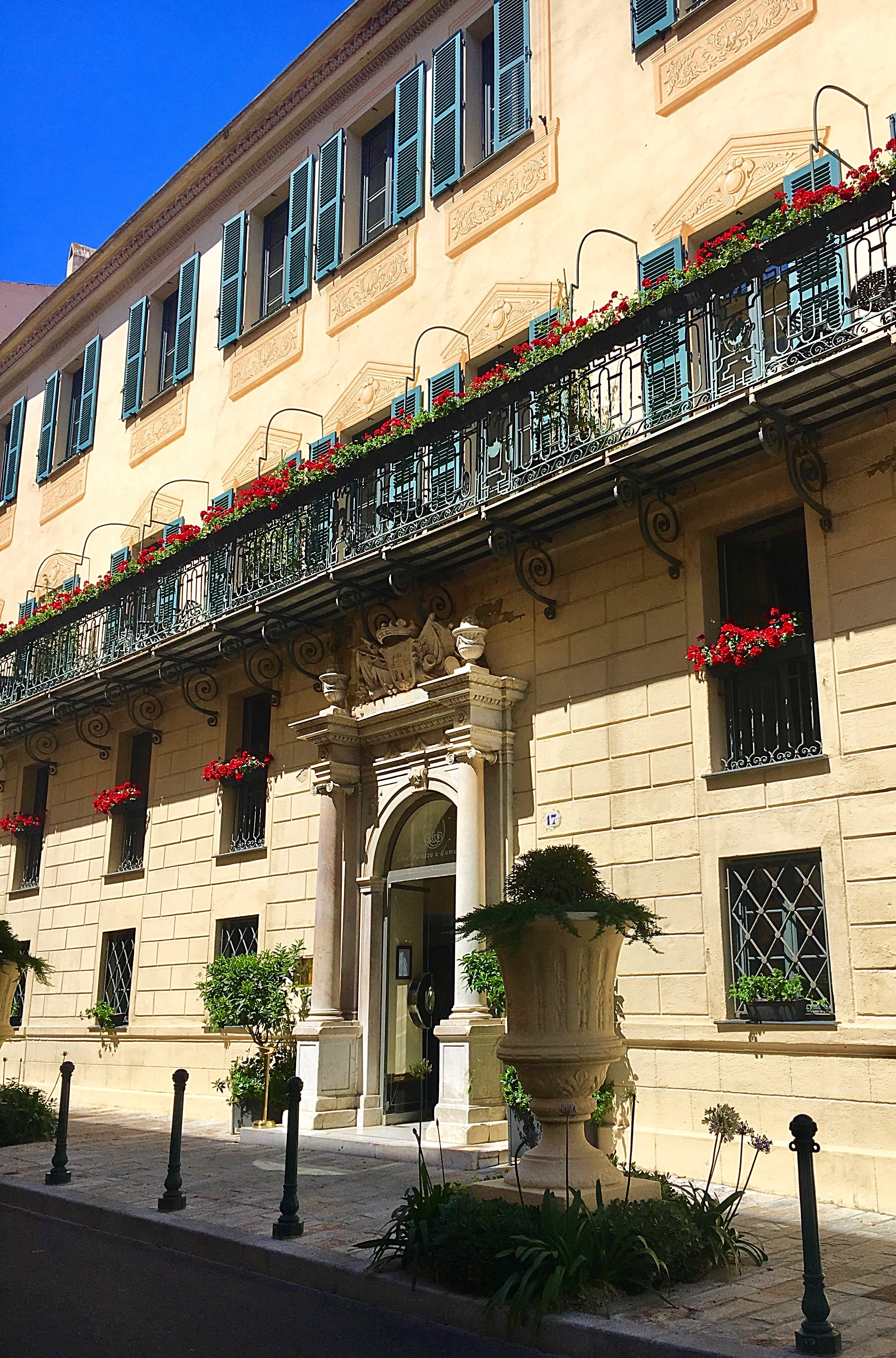 Hotel Pozzo Di Borgo