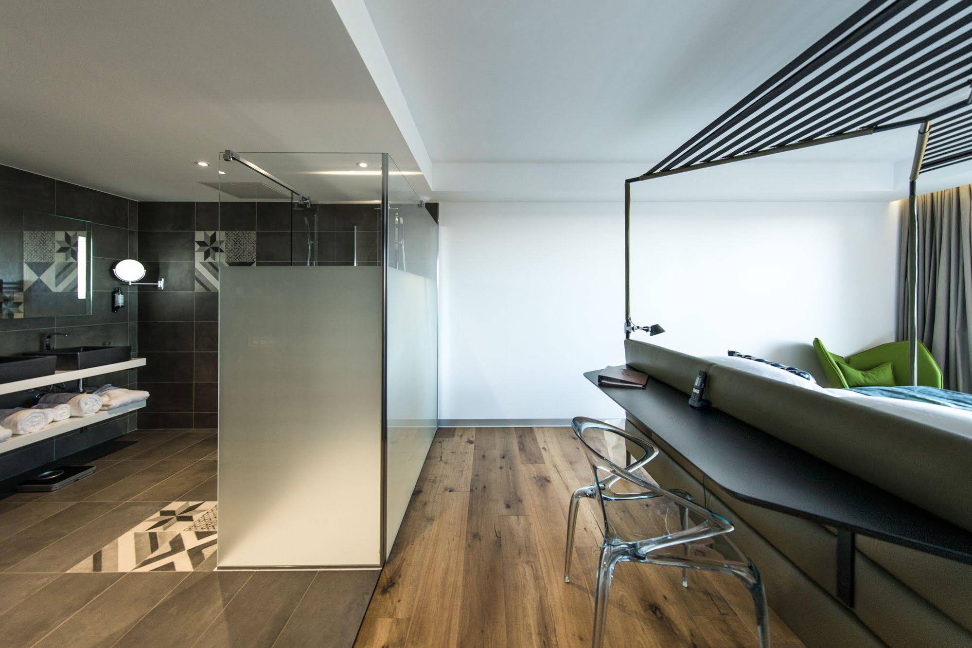 Hôtels Version Maquis Citadelle