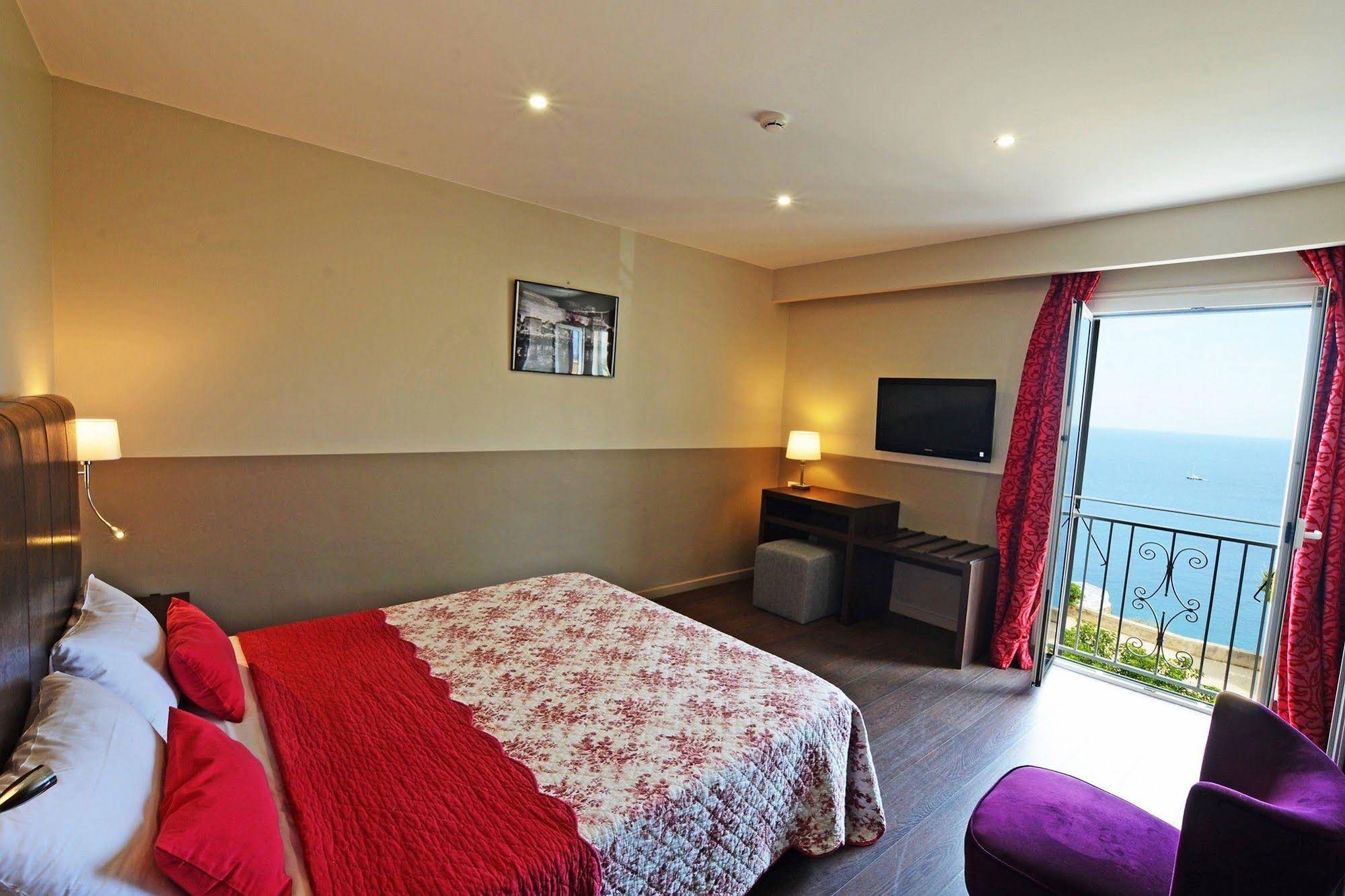 Hotel Christophe Colomb