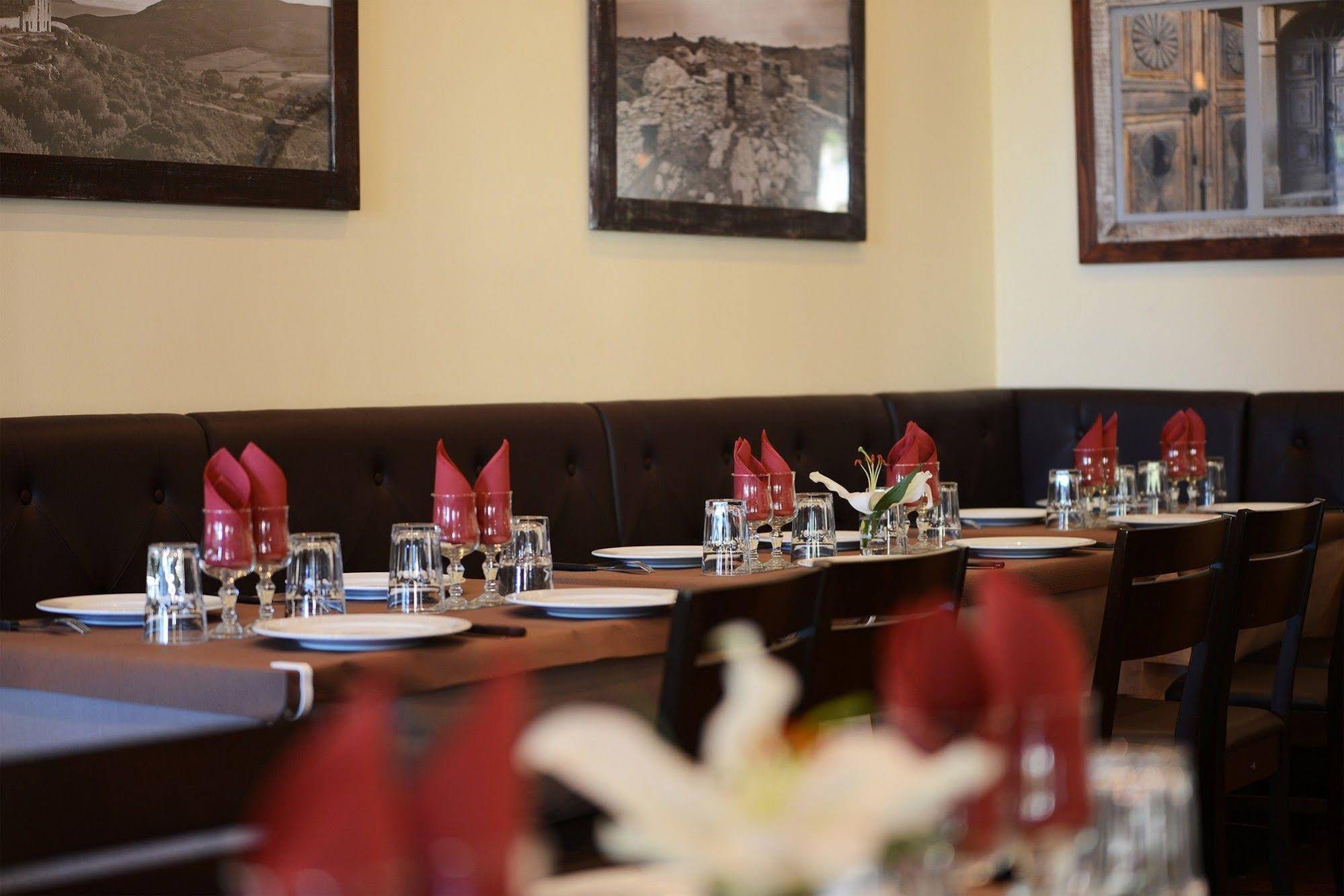 Hotel Christophe Colomb