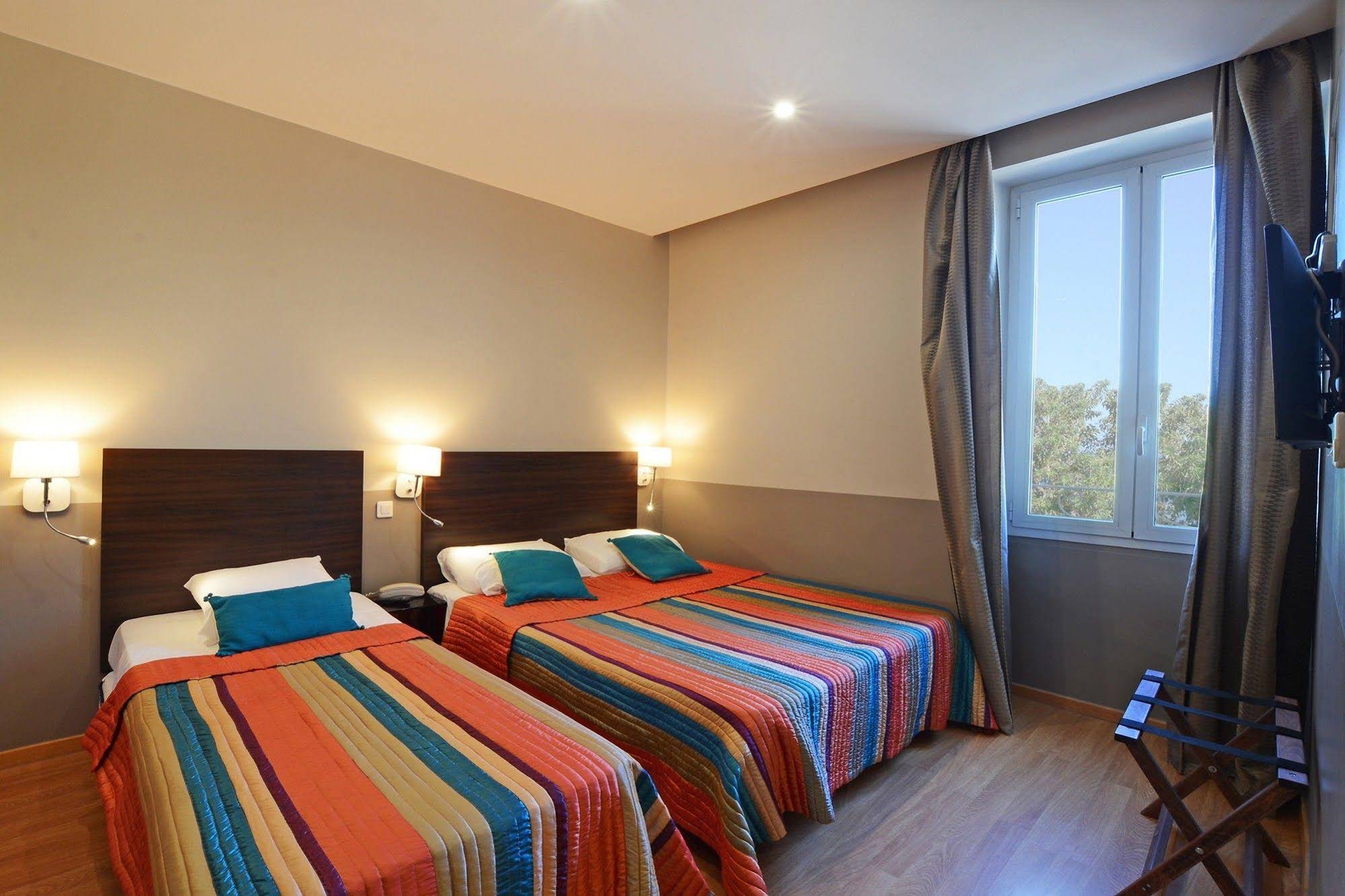 Hotel Christophe Colomb