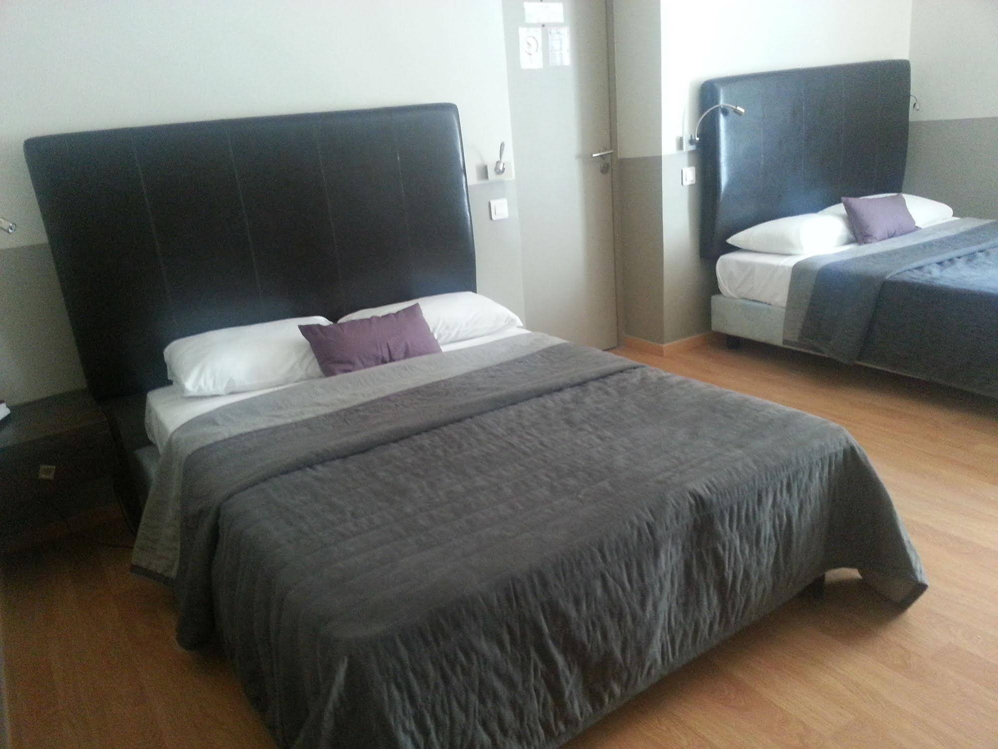 Hotel Christophe Colomb