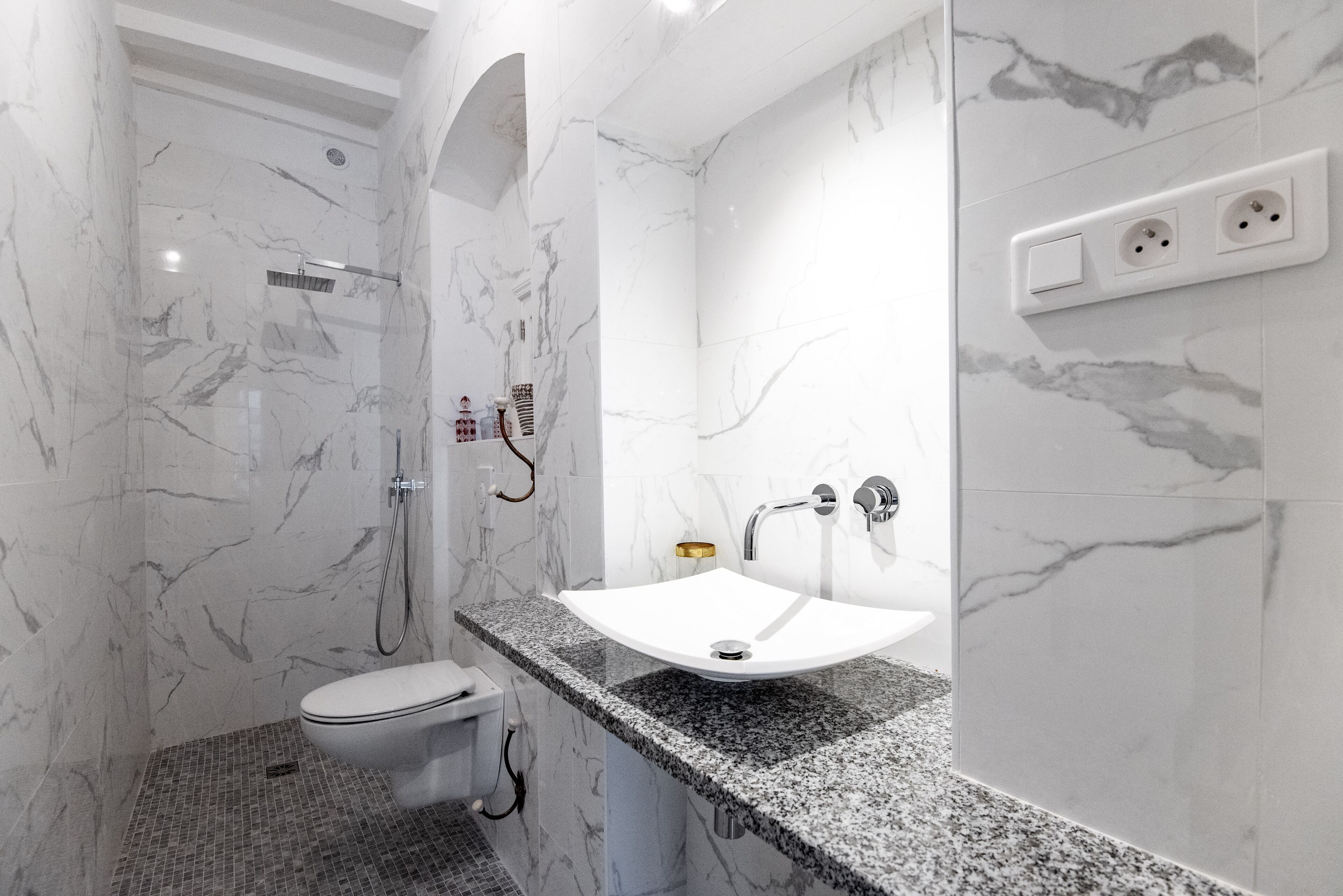 Le Balcon Du Pe Cheur