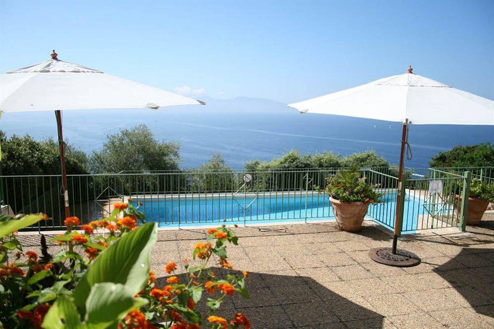 Residence Roc E Mare