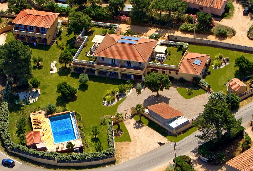 Hotel du Pont de l'Oso