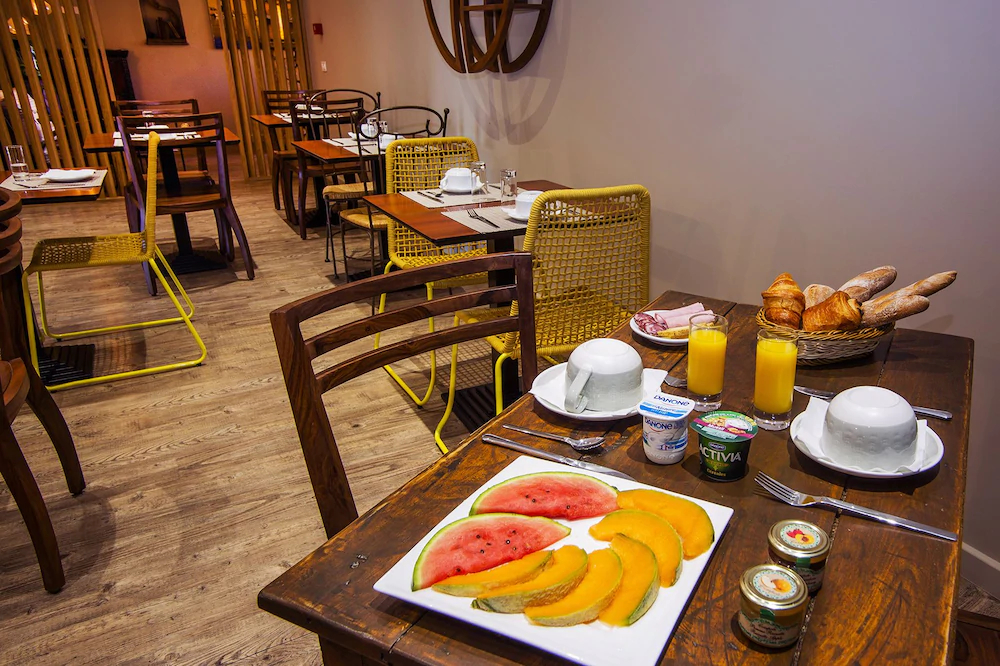 Hotel du Pont de l'Oso