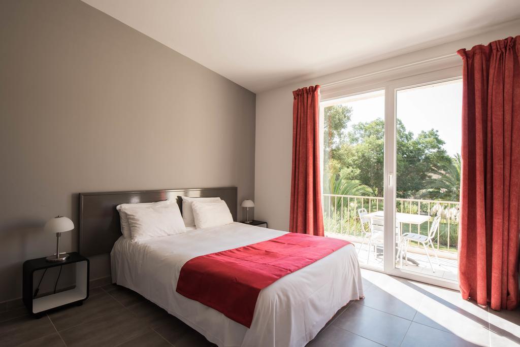 Residence Fiori Di Cala Rossa