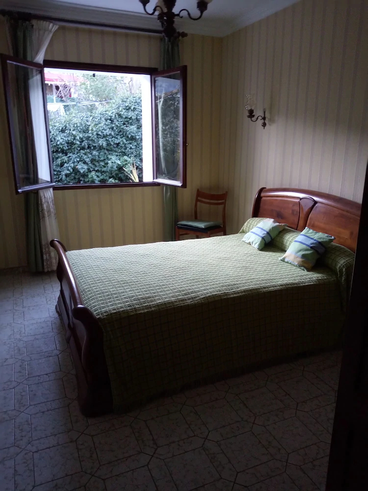 Maison En Pierre De Taille