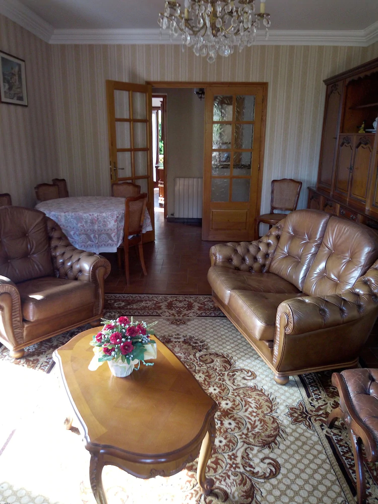 Maison En Pierre De Taille