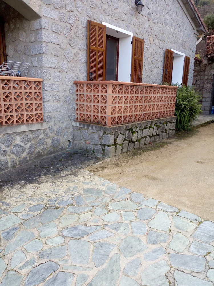 Maison En Pierre De Taille