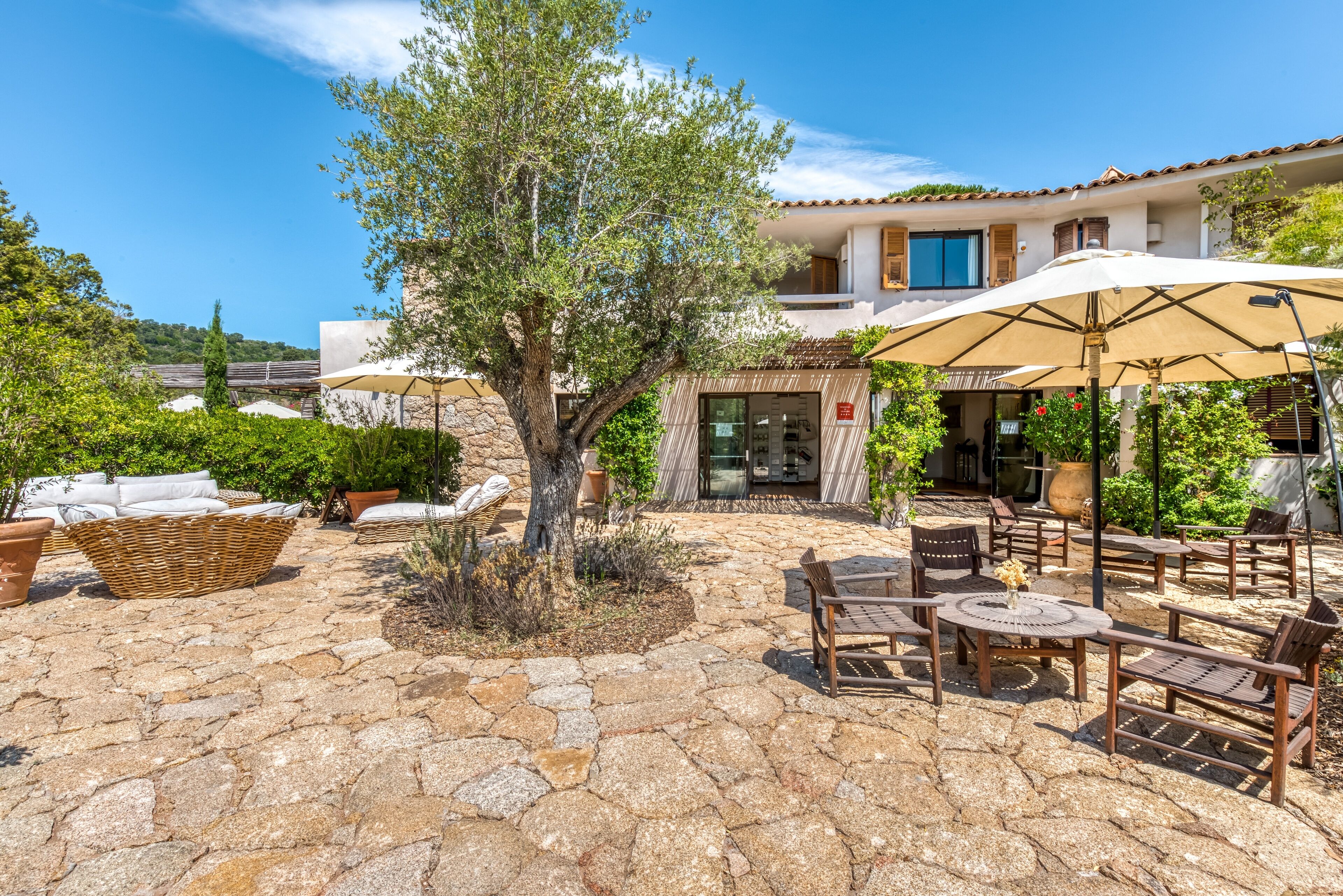 Domaine Santa Giulia Palace