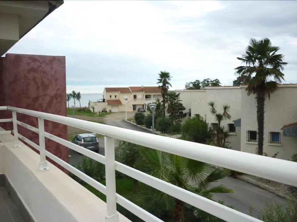 Marea Resort