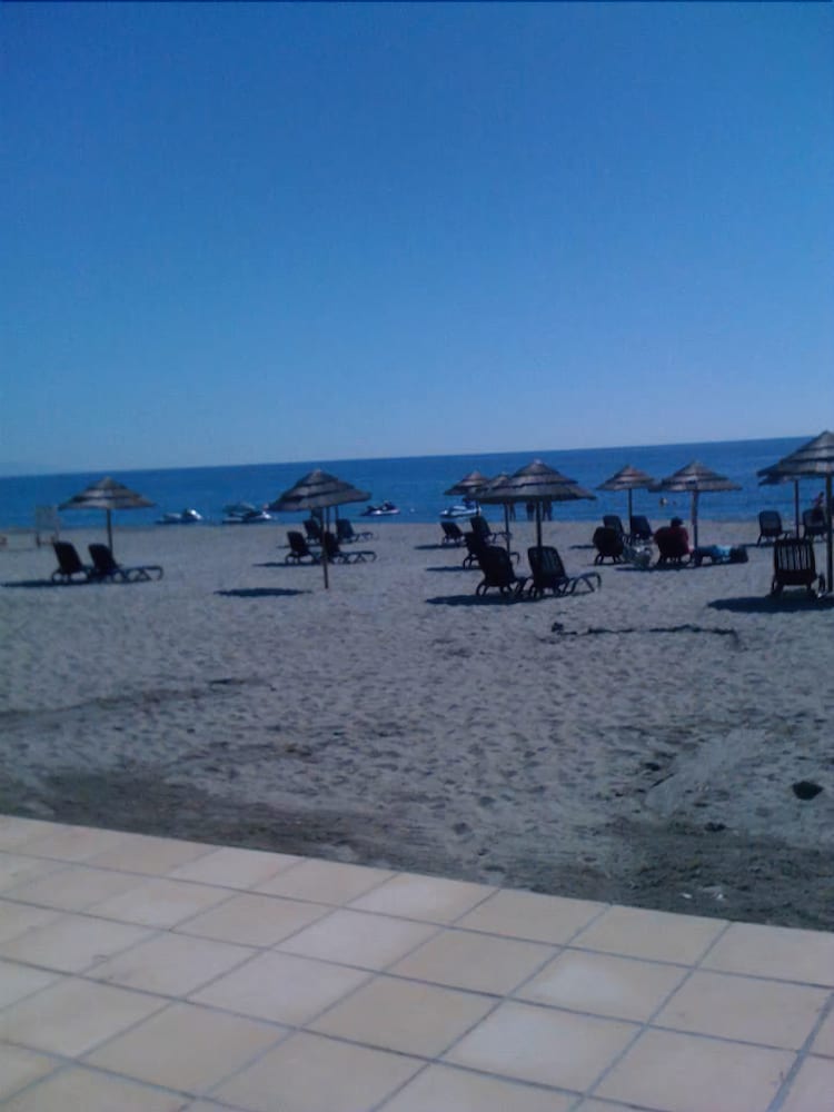 Marea Resort