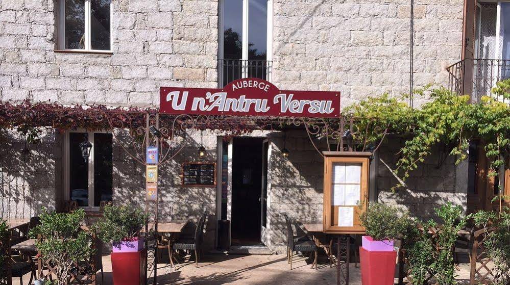 L'auberge U N'antru Versu