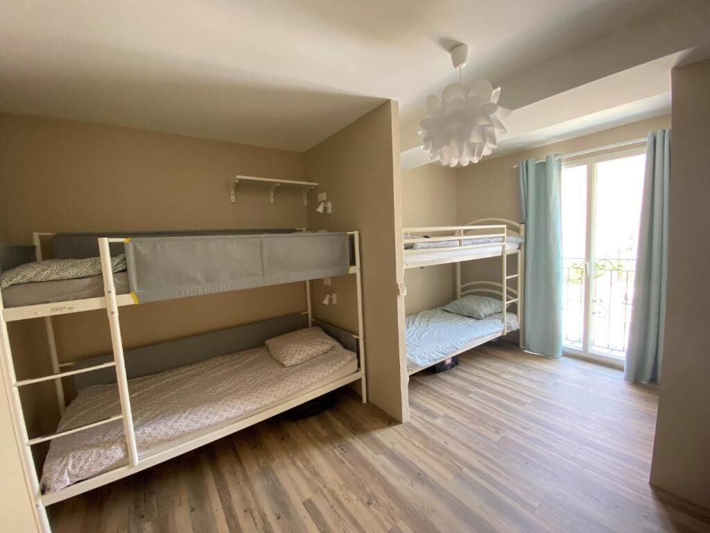 Bohobos Hostel