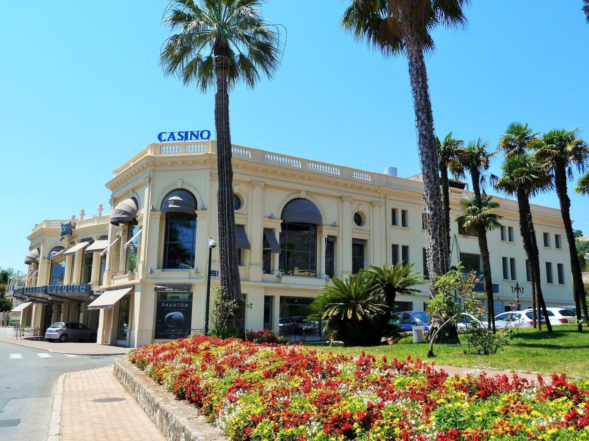 Carlton