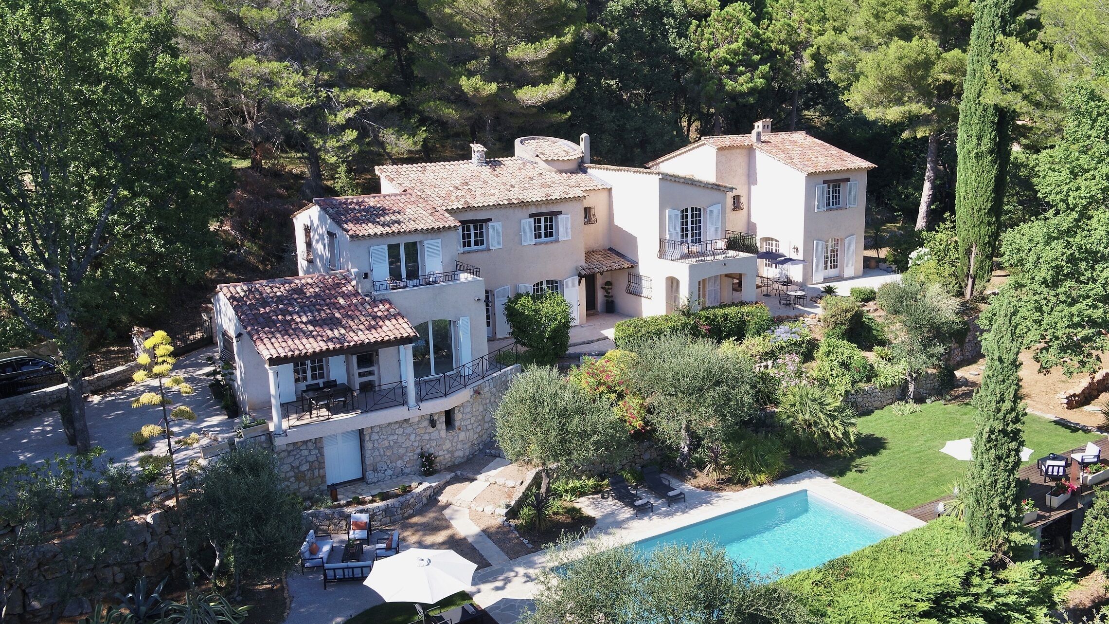 Les Hauts De La Riviera