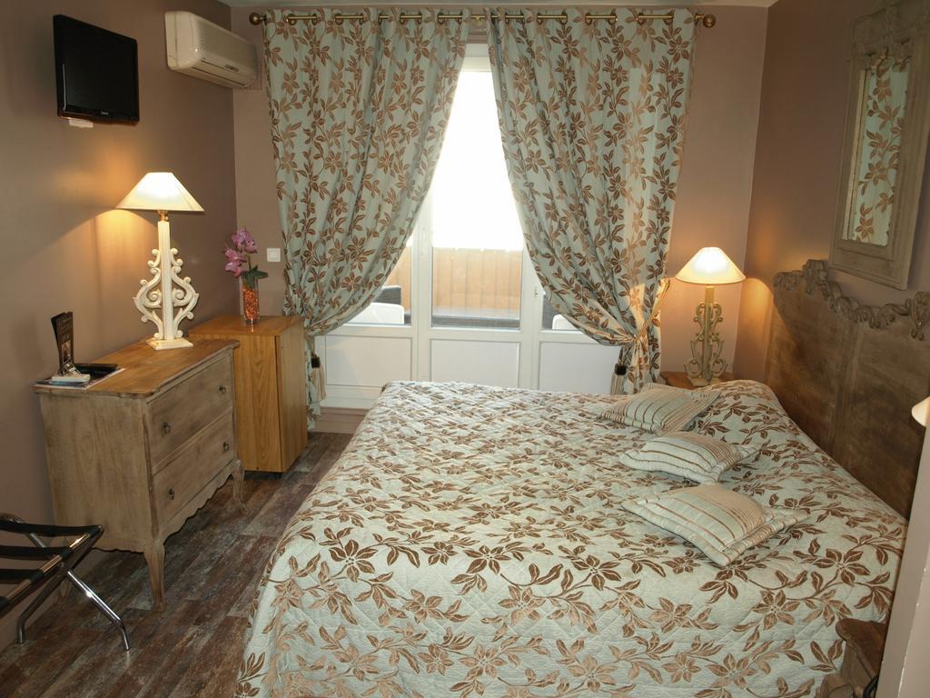 Azur Cannes Le Romanesque