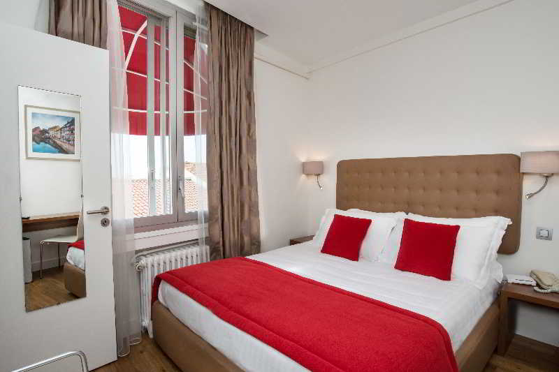 Edgar Suites Cannes - Rue d'Antibes