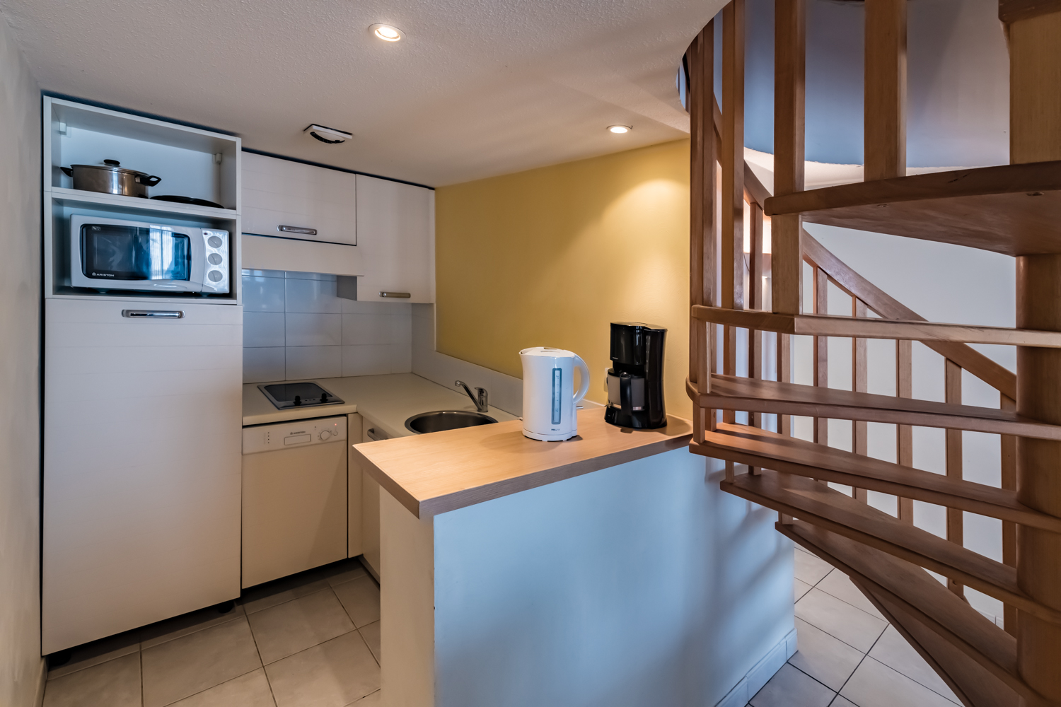 ExcelSuites Residence