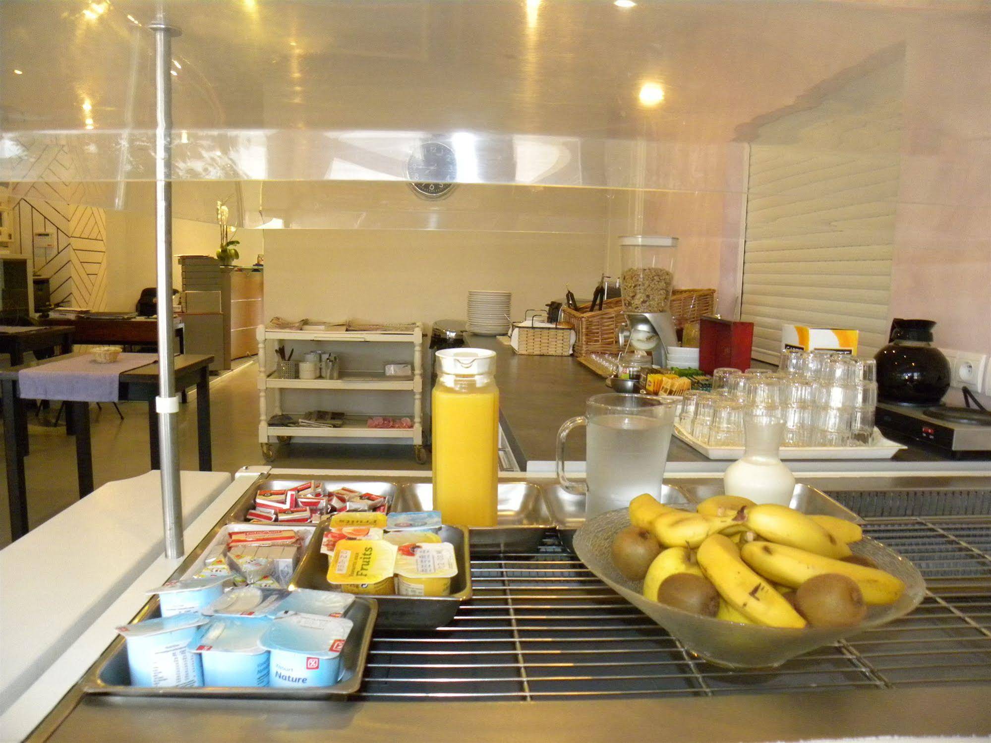 Anglade Hotel