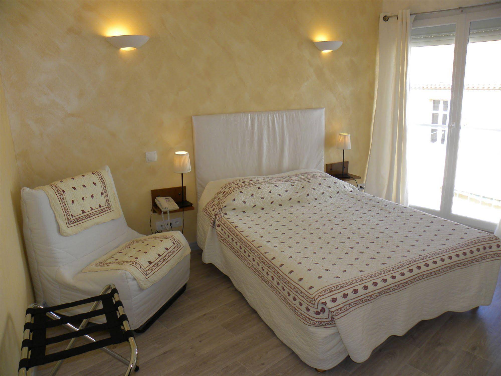 Anglade Hotel