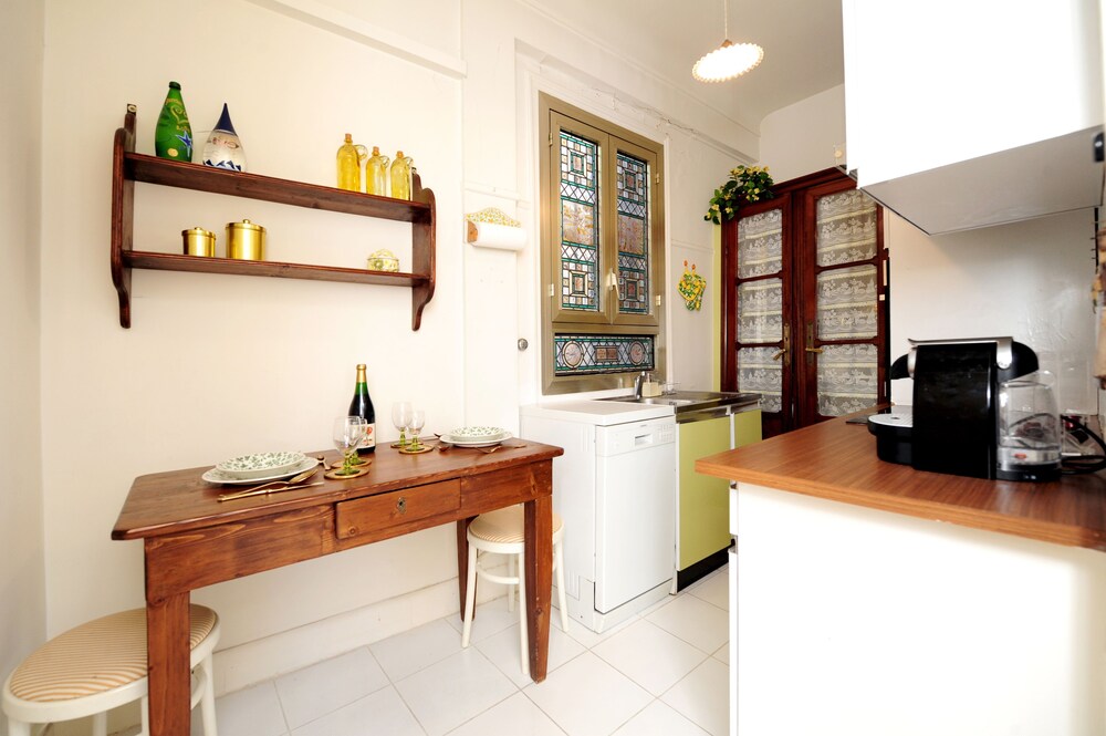 Residence Negresco by Five Stars Holiday House